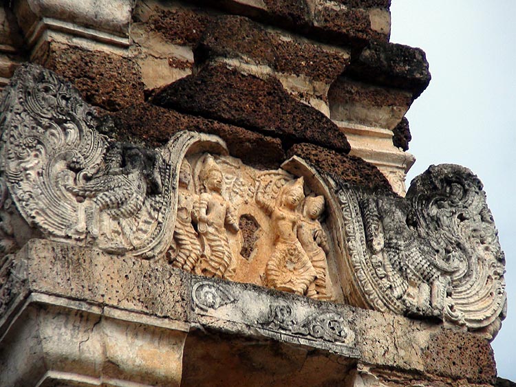 Lintel on one of the prangs in the Central Group