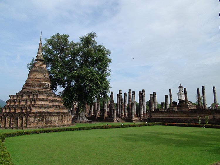 Stupa and Assembly Hall at Wat Mahathat, Sukhothai.