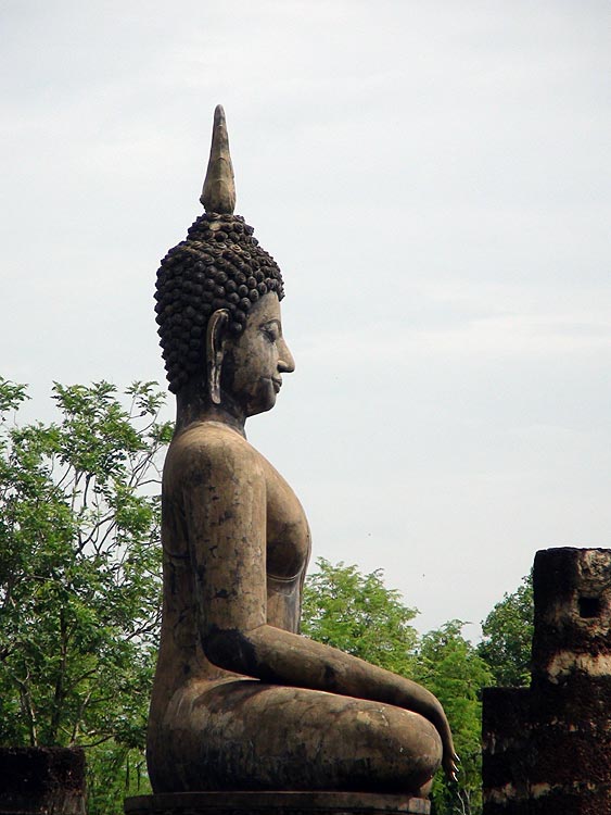 One more time, because we really like this Buddha Image and its setting