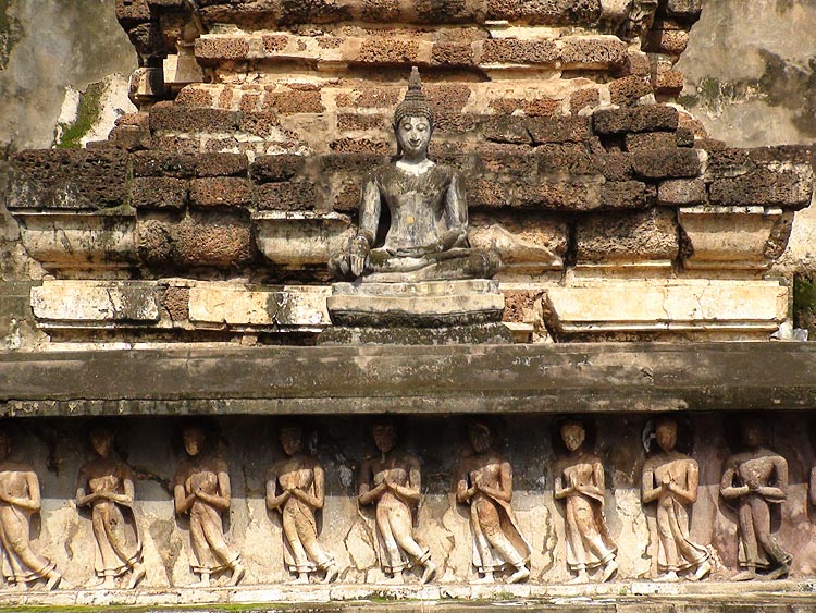 Images of Buddha's disciples around the base of the central stupa group, Wat Mahathat, Sukhothai