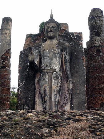 Standing Buddha Image, Wat Saphan Hin.